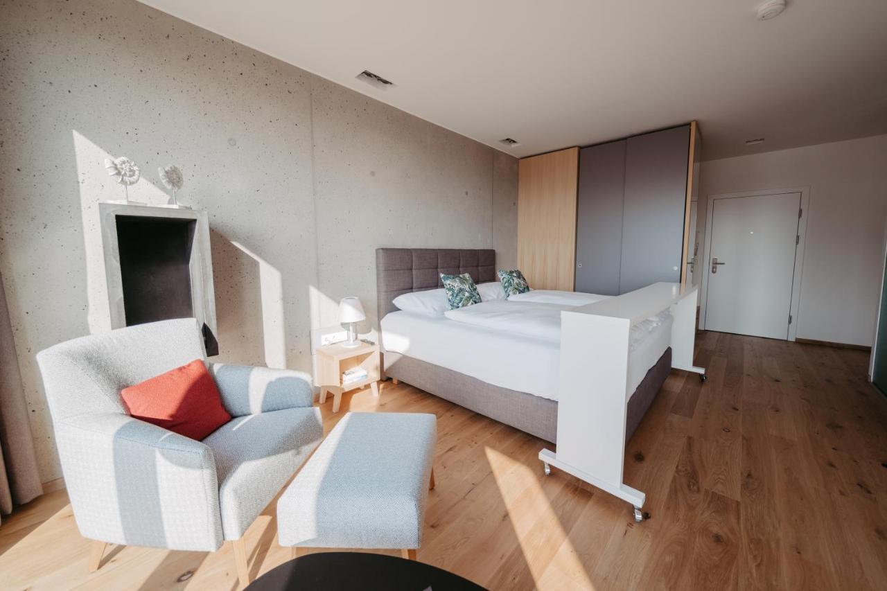 Hideaway An Der Weinstrasse - Pool & Sauna - Apartments Anderlage Spielfeld Exterior photo